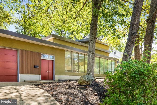 205 MANNAKEE ST, Rockville, MD 20850