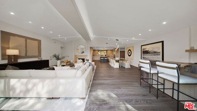 11601 Bellagio Road, Los Angeles, CA 90049