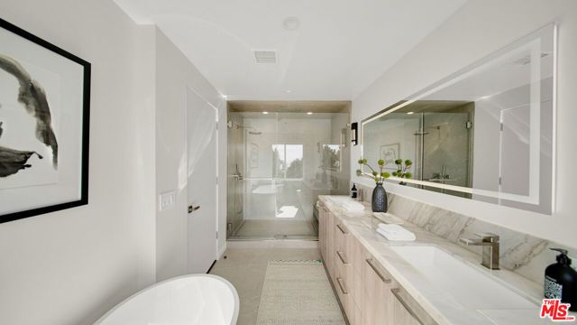 11601 Bellagio Road, Los Angeles, CA 90049