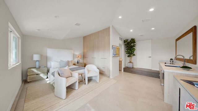 11601 Bellagio Road, Los Angeles, CA 90049