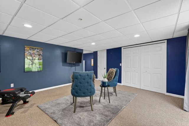 15 Shaker Heights Lane, Chester, NH 03036
