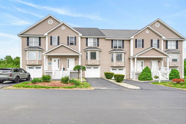 15 Shaker Heights Lane, Chester, NH 03036