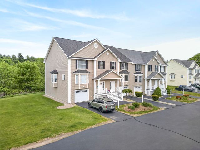 15 Shaker Heights Lane, Chester, NH 03036