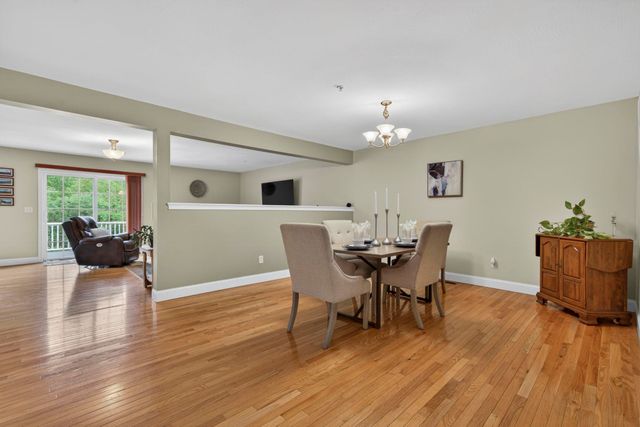 15 Shaker Heights Lane, Chester, NH 03036
