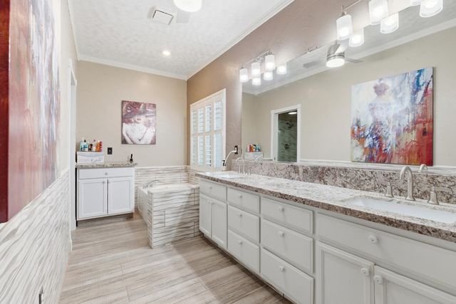 1184 River Ave, Oakdale, CA 95361