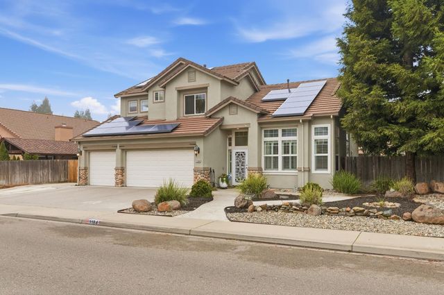 1184 River Ave, Oakdale, CA 95361