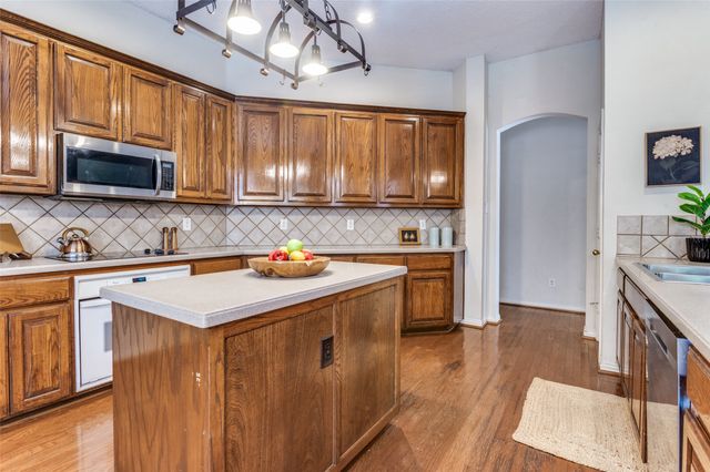 8020 Bridge Street, North Richland Hills, TX 76180