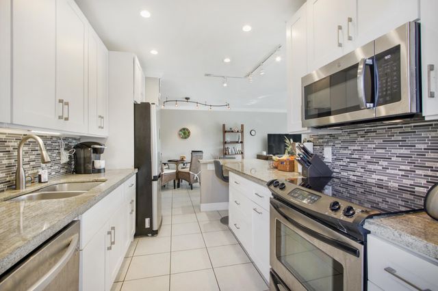 180 Isle Of Venice Drive 222, Fort Lauderdale, FL 33301