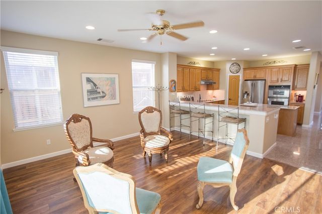 4797 N Pinebury, Clovis, CA 93619