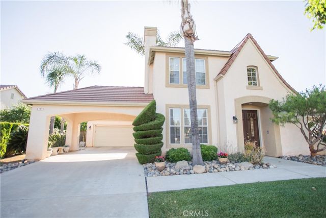 4797 N Pinebury, Clovis, CA 93619