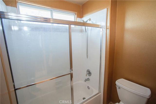 4797 N Pinebury, Clovis, CA 93619