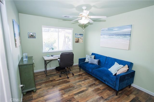 4797 N Pinebury, Clovis, CA 93619