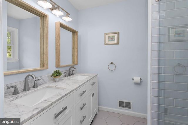 1108 ESTATES BLVD, Hamilton, NJ 08690