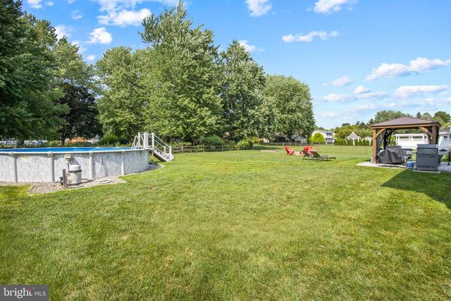 1108 ESTATES BLVD, Hamilton, NJ 08690