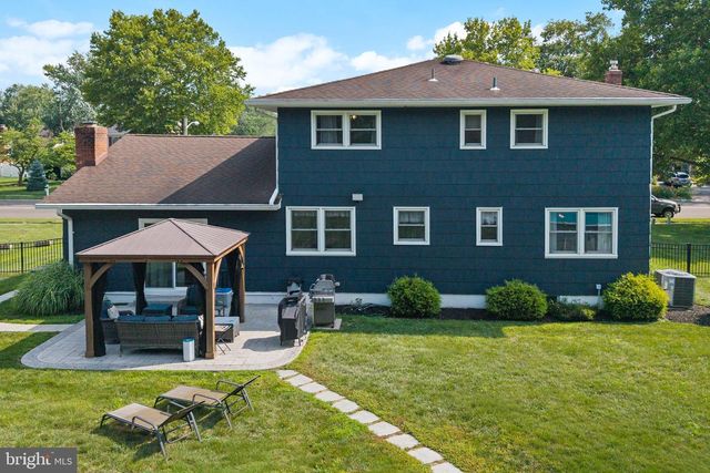 1108 ESTATES BLVD, Hamilton, NJ 08690