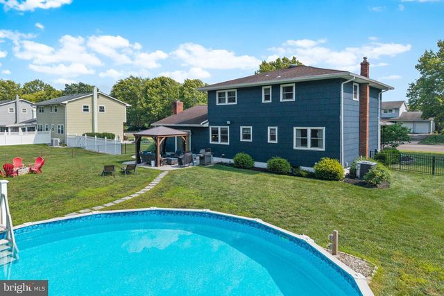 1108 ESTATES BLVD, Hamilton, NJ 08690