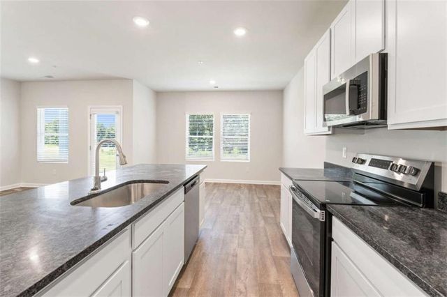 8324 Columbia Court, Palmetto, GA 30268