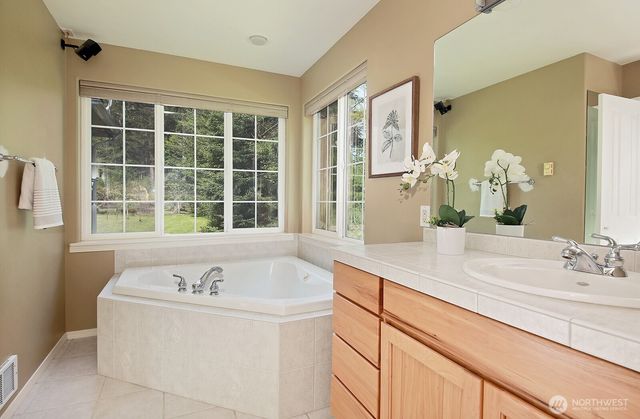 965 Rehberg Road, Greenbank, WA 98253