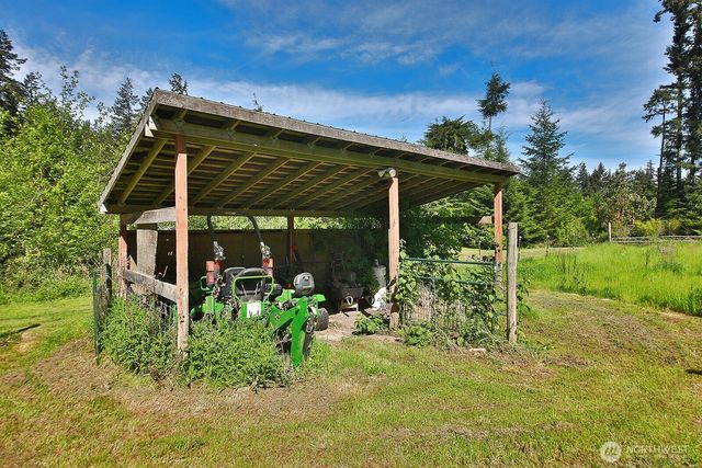 965 Rehberg Road, Greenbank, WA 98253