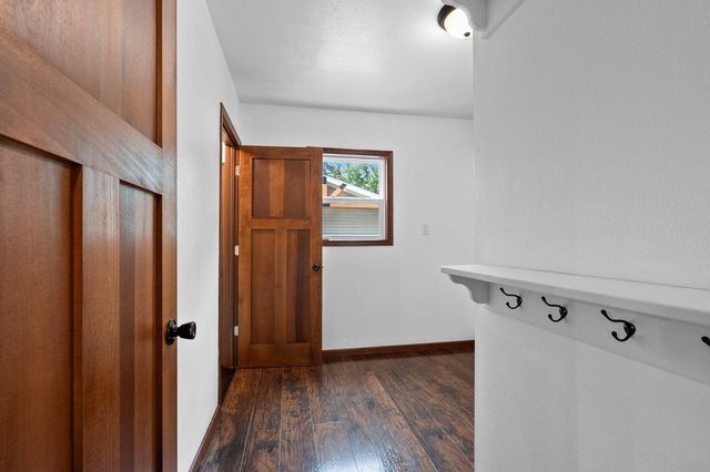1324 W ROGERS AVENUE, Appleton, WI 54914