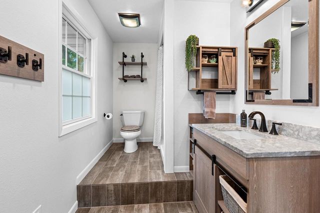1324 W ROGERS AVENUE, Appleton, WI 54914