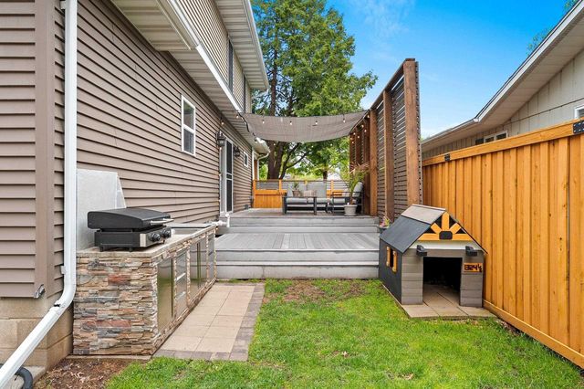 1324 W ROGERS AVENUE, Appleton, WI 54914