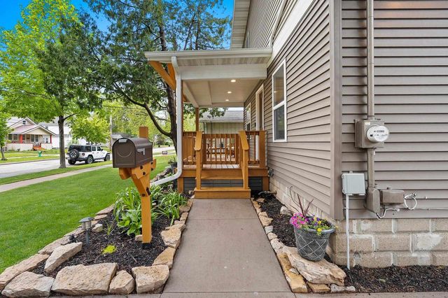 1324 W ROGERS AVENUE, Appleton, WI 54914