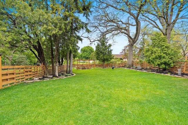 1324 W ROGERS AVENUE, Appleton, WI 54914