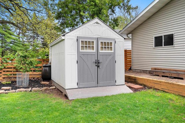 1324 W ROGERS AVENUE, Appleton, WI 54914