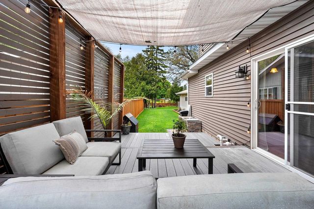 1324 W ROGERS AVENUE, Appleton, WI 54914