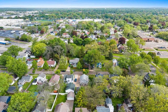 1324 W ROGERS AVENUE, Appleton, WI 54914
