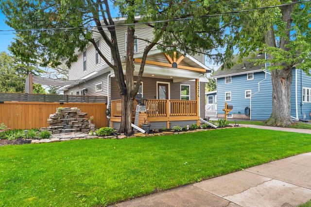 1324 W ROGERS AVENUE, Appleton, WI 54914