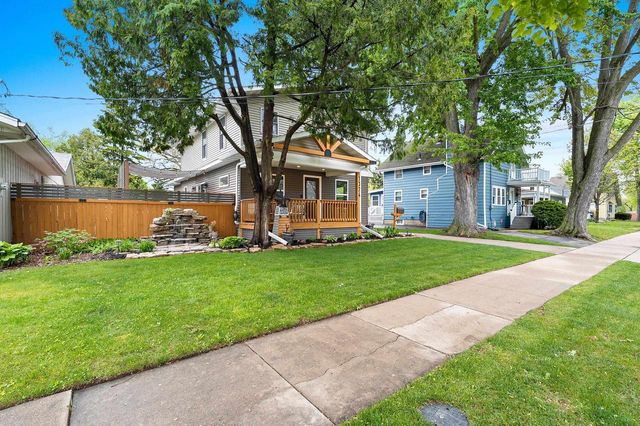 1324 W ROGERS AVENUE, Appleton, WI 54914