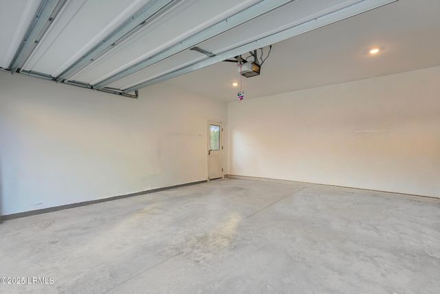 19 Whispering Oaks Circle, Okatie, SC 29909