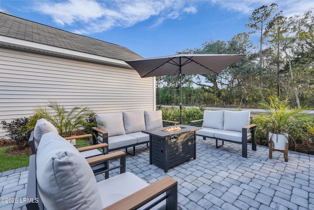 19 Whispering Oaks Circle, Okatie, SC 29909