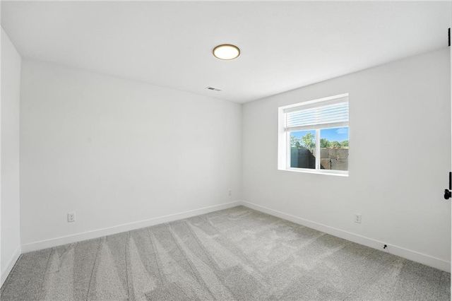 10523 N Jarboe Street, Kansas City, MO 64155