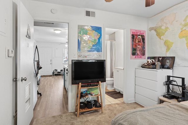 1010 W 23rd ST 5, Austin, TX 78705