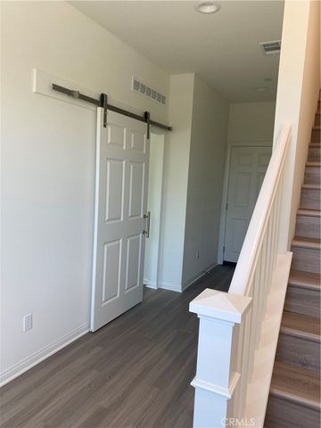 905 E 2nd, Santa Ana, CA 92701
