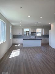 905 E 2nd, Santa Ana, CA 92701