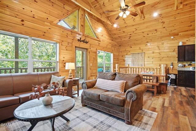 1012 Owls Nest Way, Sevierville, TN 37862
