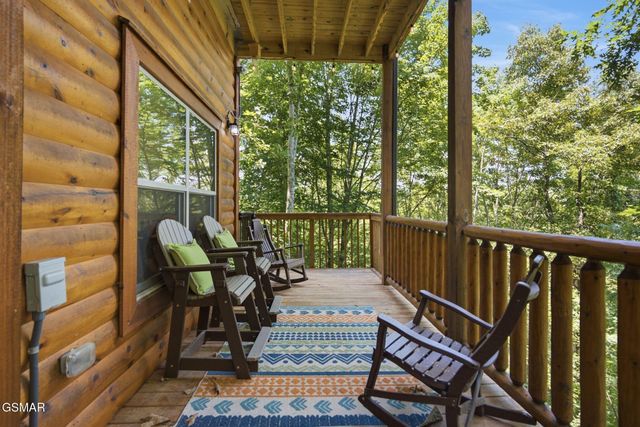 1012 Owls Nest Way, Sevierville, TN 37862