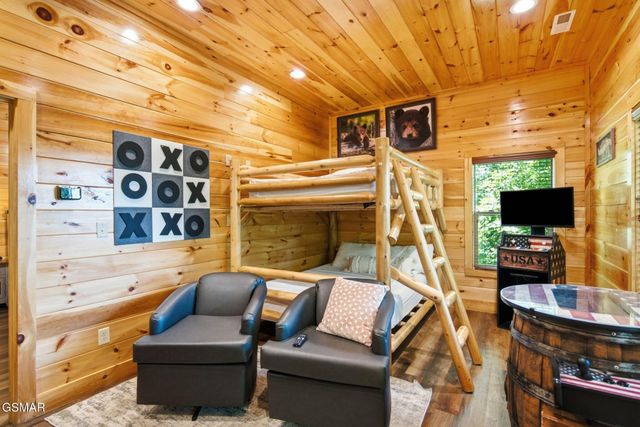 1012 Owls Nest Way, Sevierville, TN 37862
