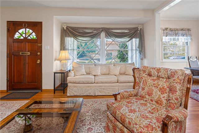 5544 Colbath, Sherman Oaks, CA 91401