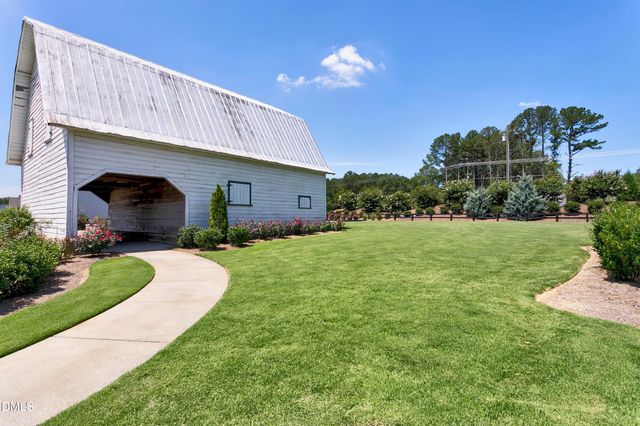 8256 Pritchett Farm Lane, Raleigh, NC 27606