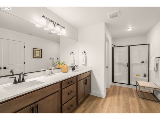 7343 Sw Leonard Pl L-3, Beaverton, OR 97007