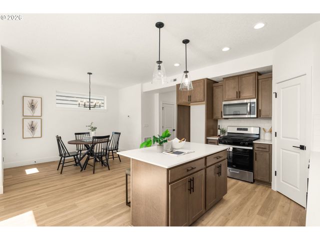 7343 Sw Leonard Pl L-3, Beaverton, OR 97007