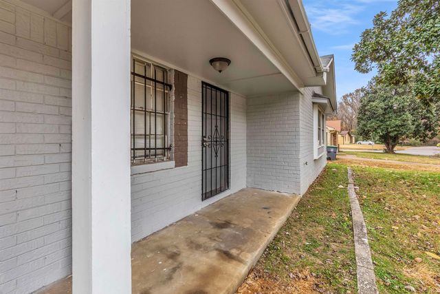 3418 ELK POINT DR, Memphis, TN 38128