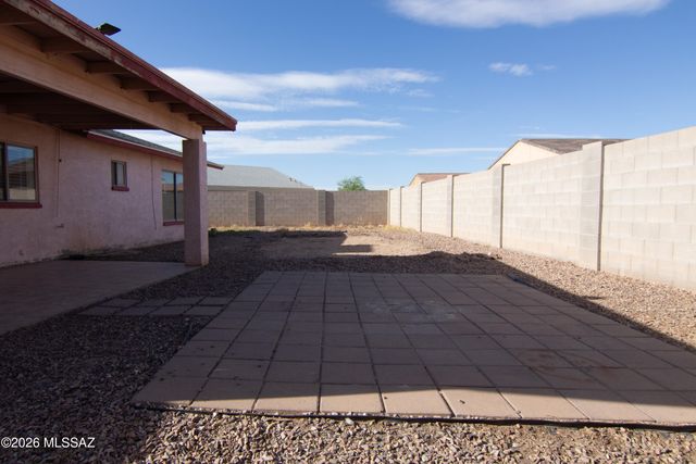 8890 W Rafael Drive, Arizona City, AZ 85123
