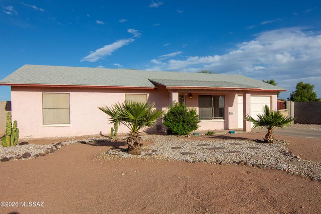 8890 W Rafael Drive, Arizona City, AZ 85123