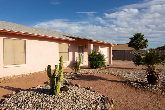 8890 W Rafael Drive, Arizona City, AZ 85123